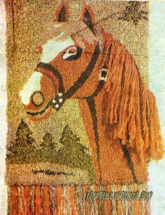 Панно вышивка лошадь
